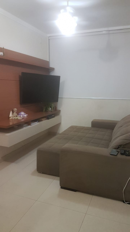 Apartamento à Venda no Conjunto Habitacional Doutor Antônio Villela Silva em Araçatuba/SP