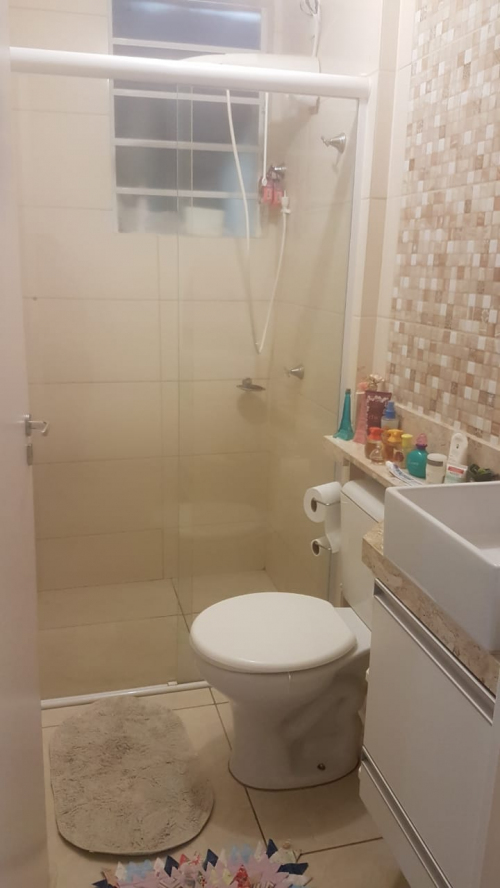 Apartamento à Venda no Conjunto Habitacional Doutor Antônio Villela Silva em Araçatuba/SP