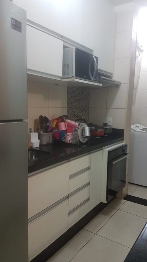 Apartamento à Venda no Conjunto Habitacional Doutor Antônio Villela Silva em Araçatuba/SP