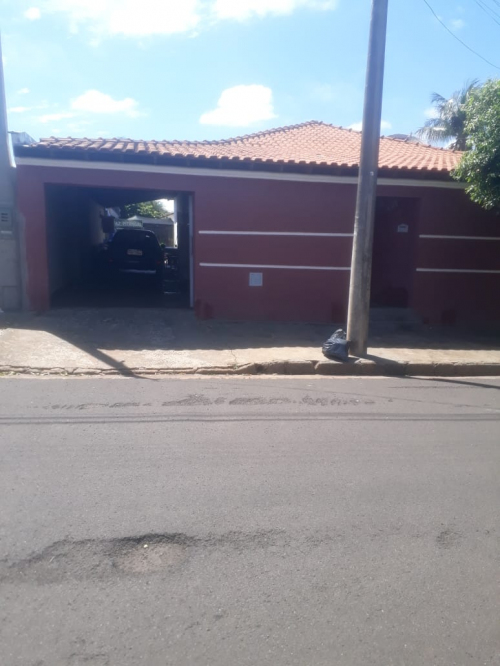 Casa para alugar ou venda no Vila Silvares em Birigui/SP