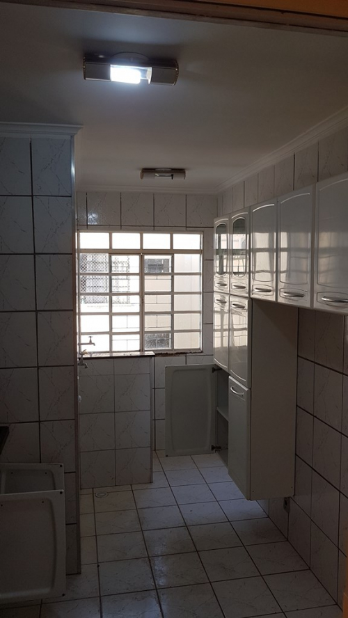 Apartamento à Venda no Conjunto Habitacional Doutor Antônio Villela Silva em Araçatuba/SP