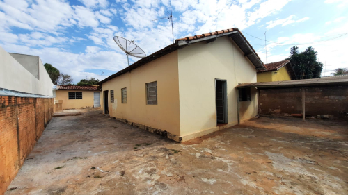 Casa à Venda no Icaray em Araçatuba/SP