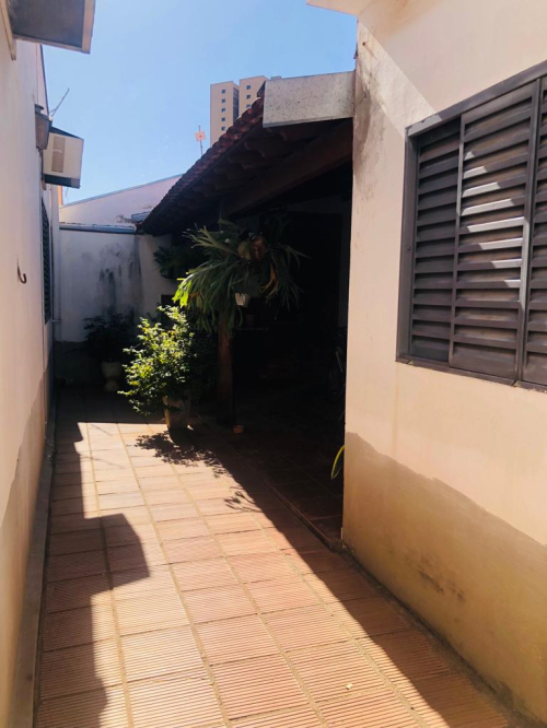 Casa à Venda no Jardim Nova Yorque em Araçatuba/SP