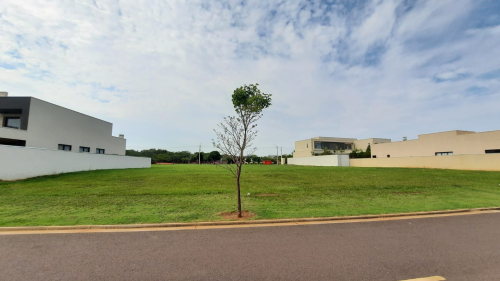 Terreno Condomínio à Venda no Alvorada em Araçatuba/SP