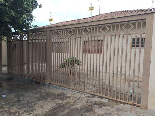 Casa à Venda no Jardim Mugnaini em São José do Rio Preto/SP