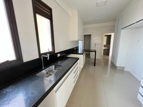 Apartamento à Venda no Parque Baguaçu em Araçatuba/SP