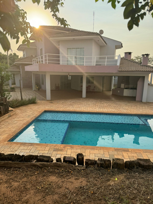 Casa à Venda no Icaray em Araçatuba/SP