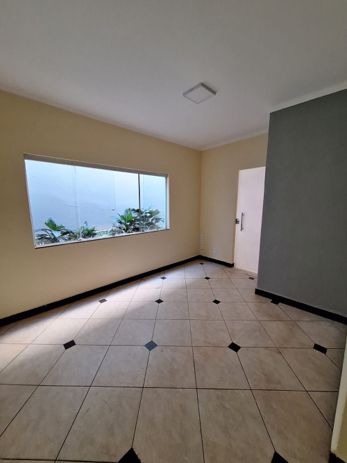 Casa para alugar ou venda no Centro em Birigui/SP