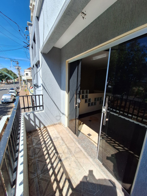 Casa para alugar ou venda no Centro em Birigui/SP