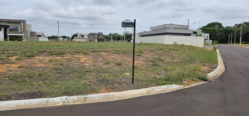 Terreno Condomínio à Venda no Aeroporto em Araçatuba/SP