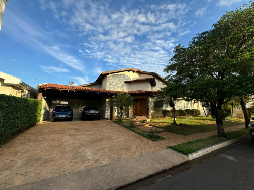 Casa à Venda no Aeroporto em Araçatuba/SP