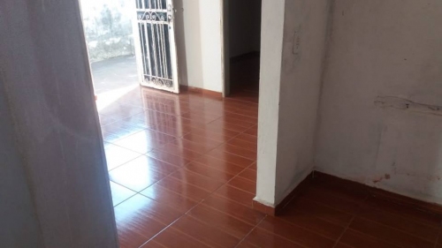 Casa à Venda no Conjunto Habitacional Castelo Branco em Araçatuba/SP
